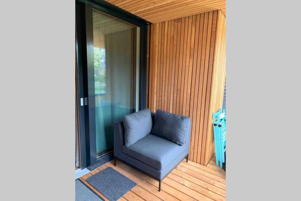 Apartment Beautiful Sunny New 1 Bed Flims